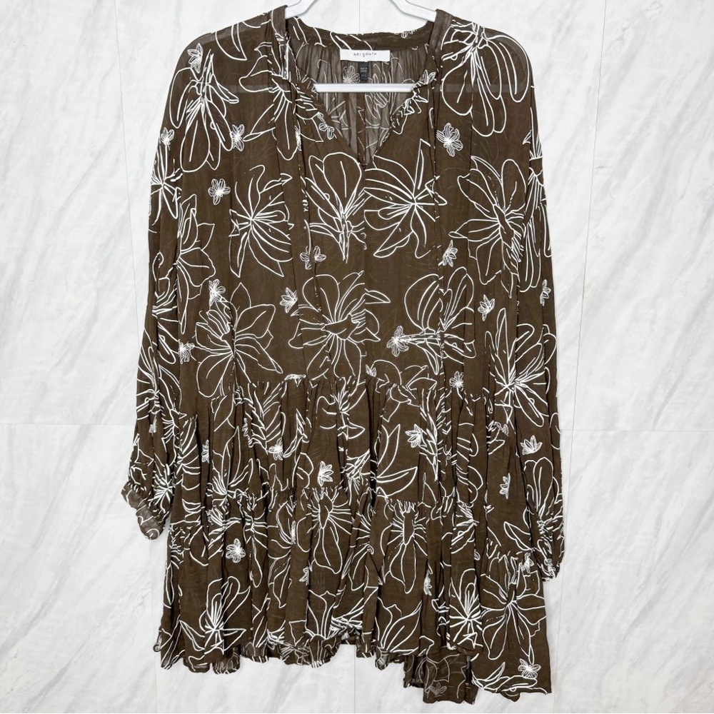 Ari South Couture Dress M/L